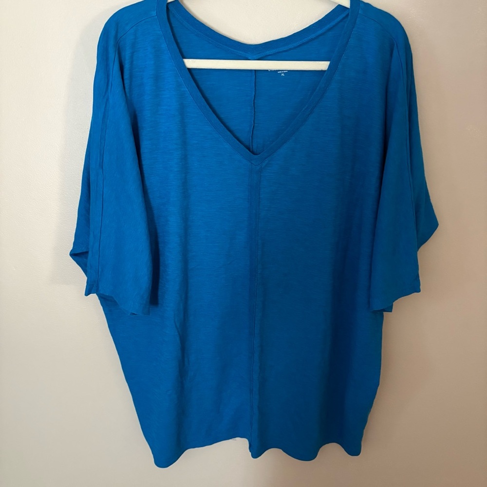 Eileen Fisher V-Neck Short Sleeve Tee in Bright Blue